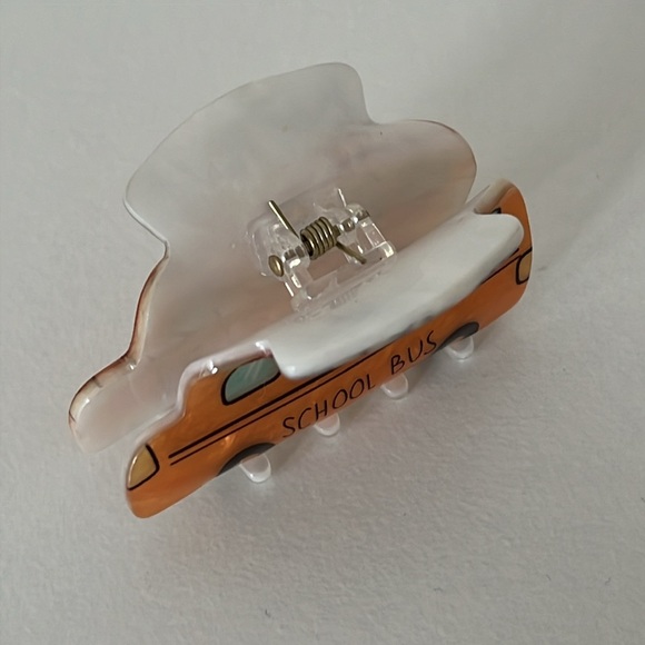 NEW Piper k Back To School Yellow Bus Single Hair Clip - Picture 3 of 3